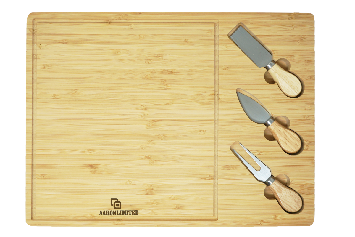 Bamboo Cheeseboard with 3 Utensils